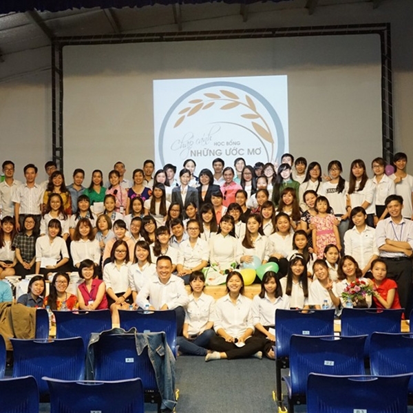 Quỹ Học Bổng Chắp Cánh Những Ước Mơ (CANUM)